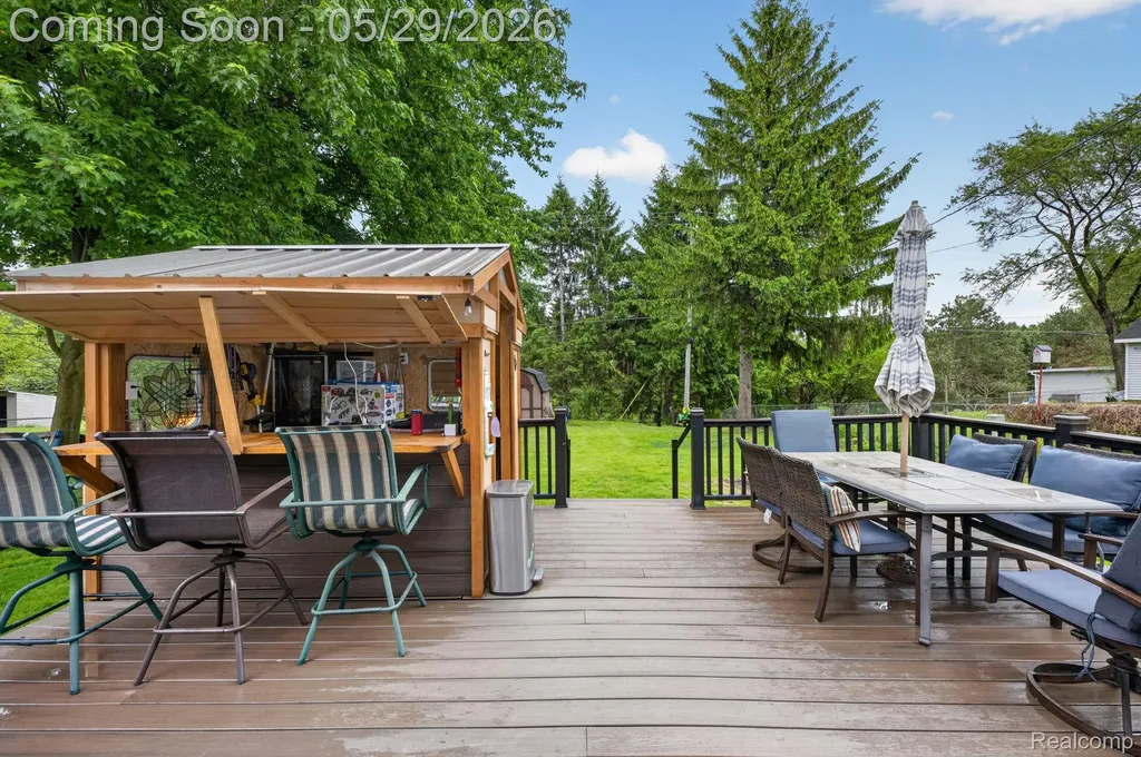 1280 Petts Road Fenton Charter Township MI 48430