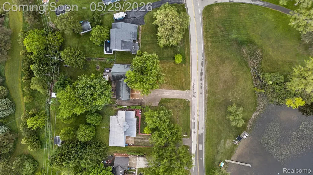 1280 Petts Road Fenton Charter Township MI 48430