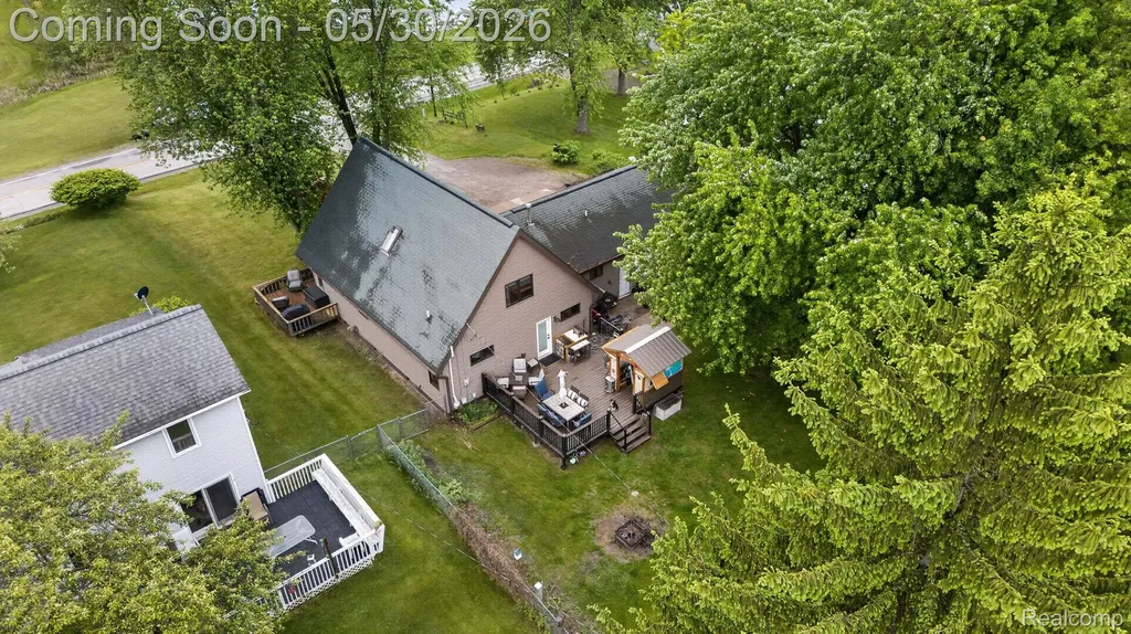 1280 Petts Road Fenton Charter Township MI 48430