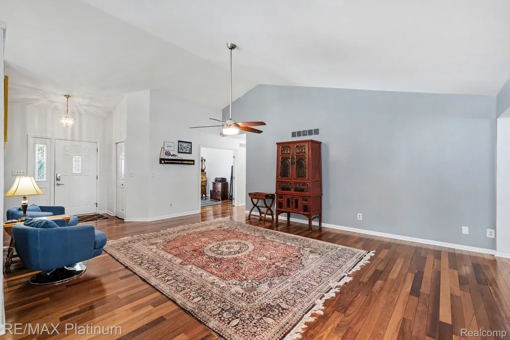 535 Wolfe Road Groveland Township MI 48462