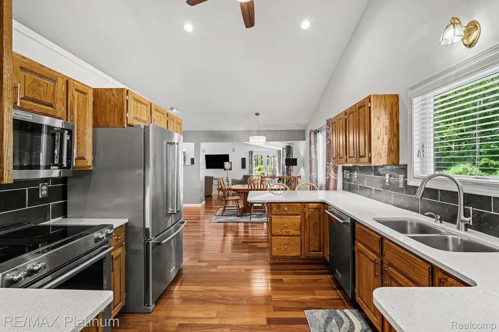 535 Wolfe Road Groveland Township MI 48462