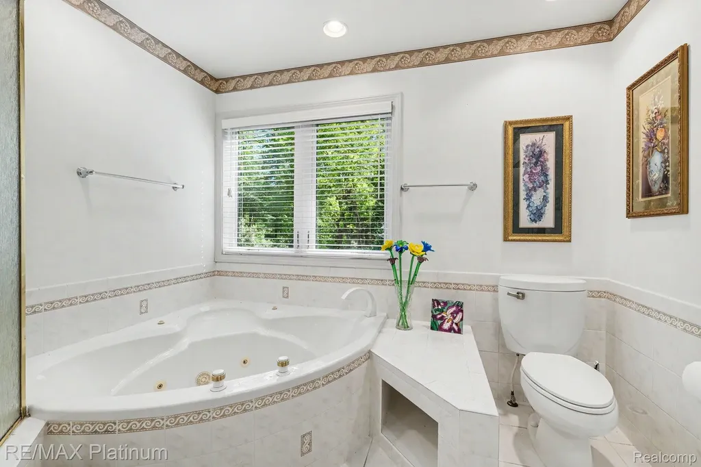 535 Wolfe Road Groveland Township MI 48462