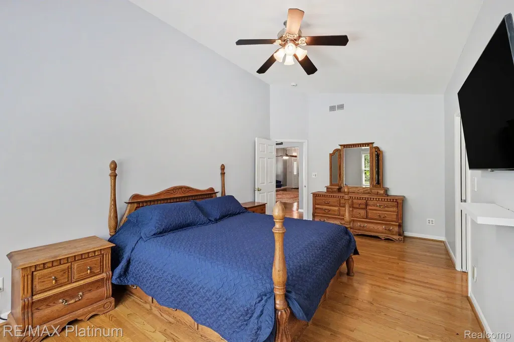 535 Wolfe Road Groveland Township MI 48462