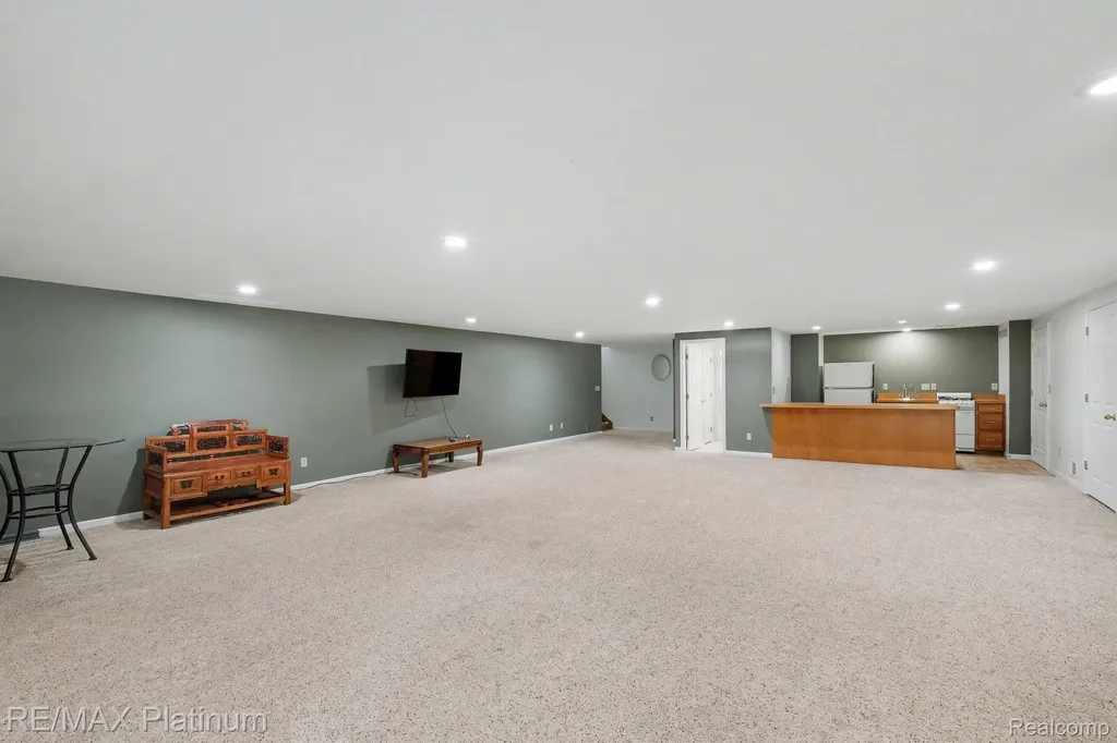 535 Wolfe Road Groveland Township MI 48462
