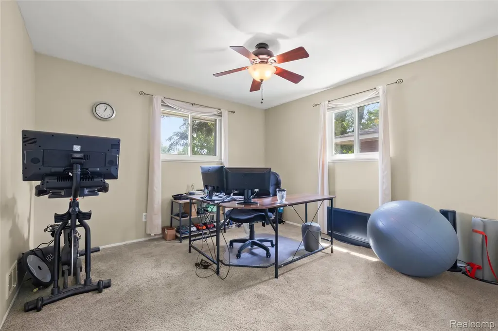 35815 Thames Street Westland City MI 48186