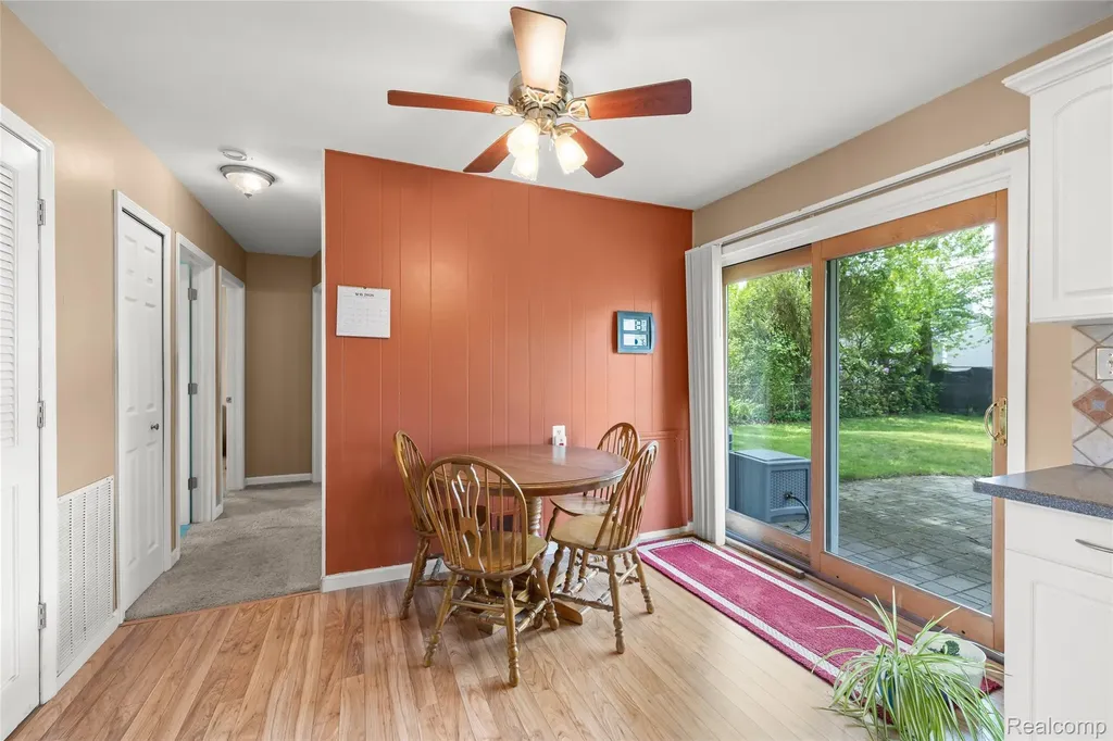 35815 Thames Street Westland City MI 48186