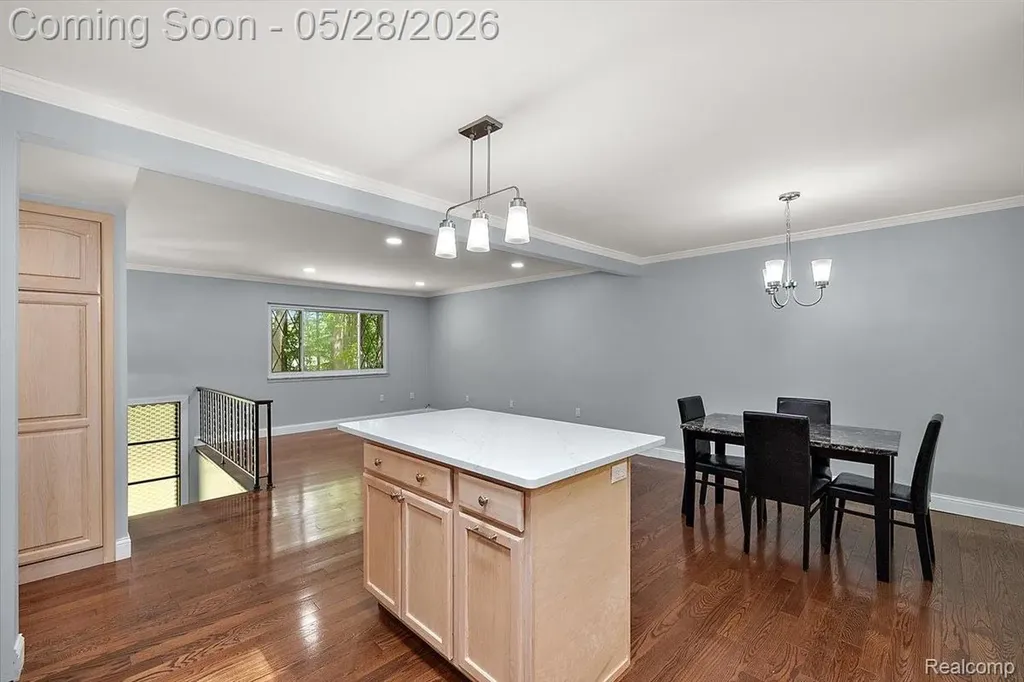25136 Westmoreland Drive Farmington Hills City MI 48336