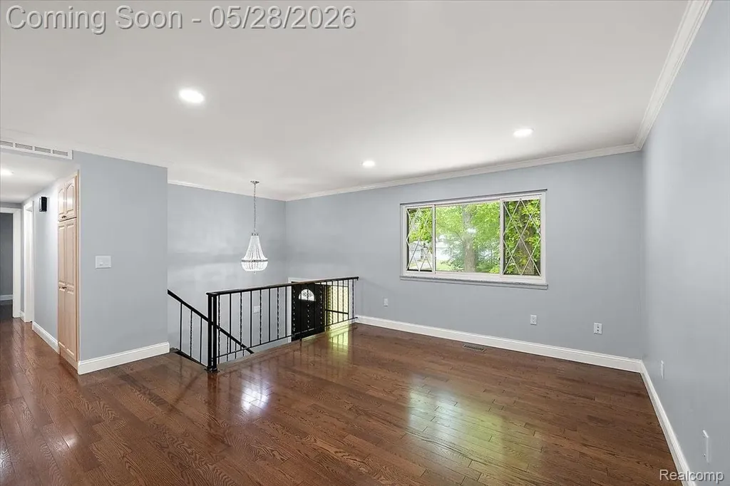 25136 Westmoreland Drive Farmington Hills City MI 48336
