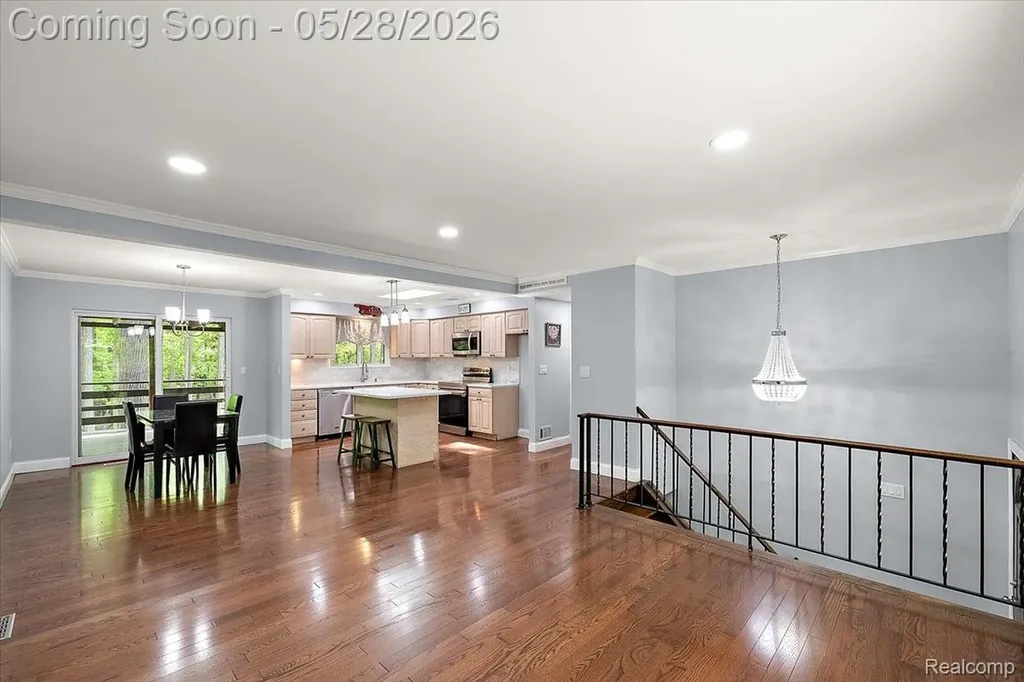 25136 Westmoreland Drive Farmington Hills City MI 48336