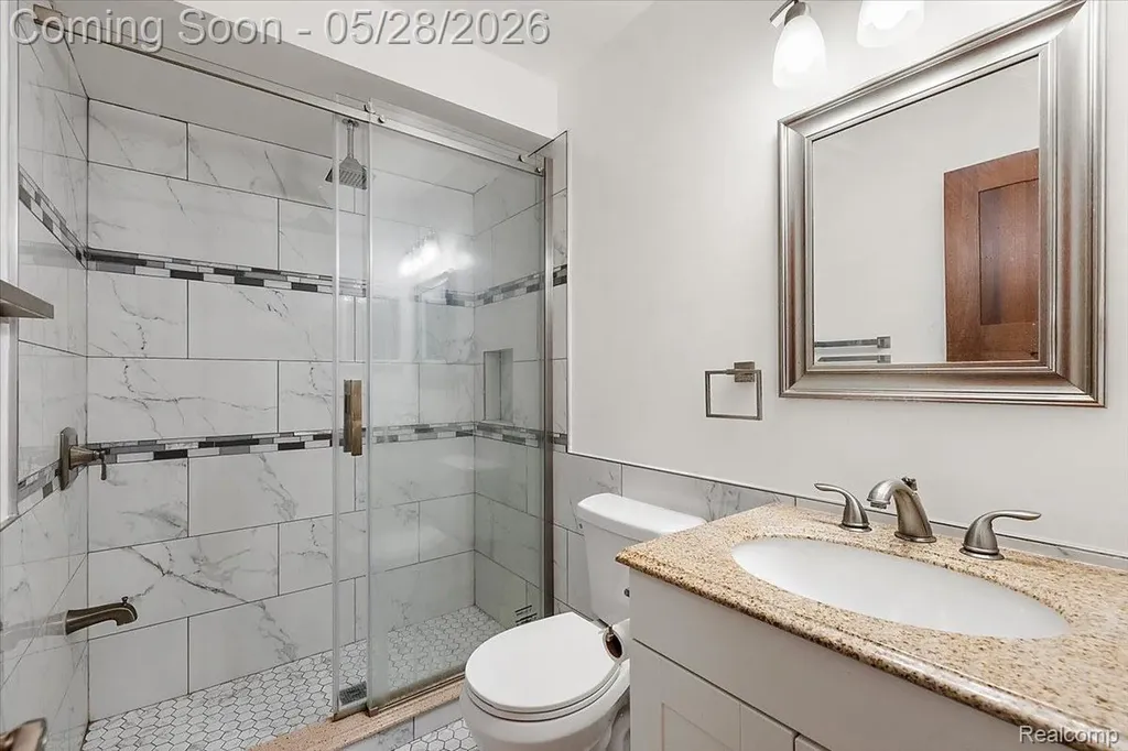 25136 Westmoreland Drive Farmington Hills City MI 48336