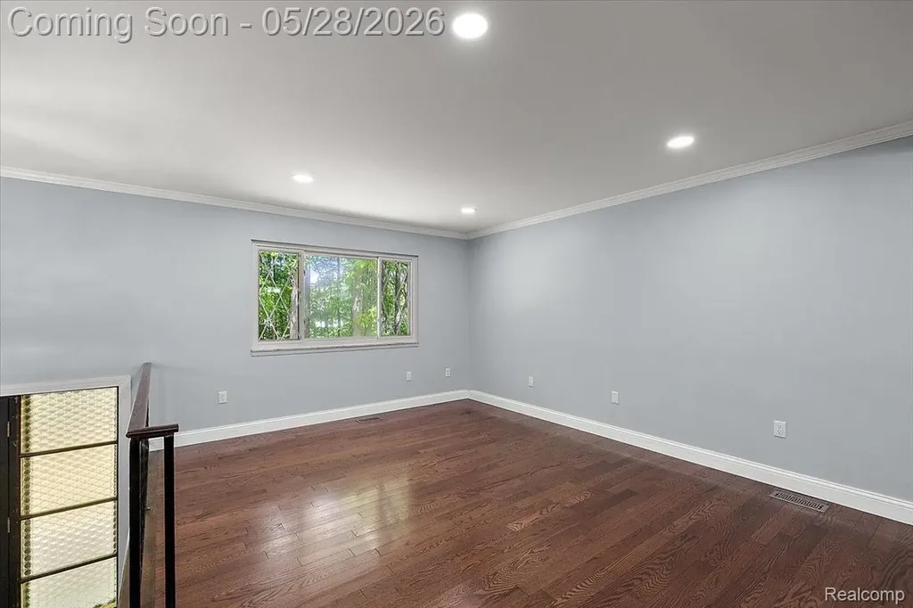 25136 Westmoreland Drive Farmington Hills City MI 48336