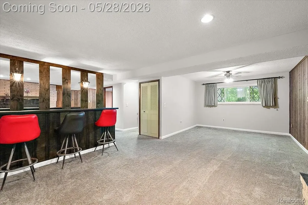 25136 Westmoreland Drive Farmington Hills City MI 48336