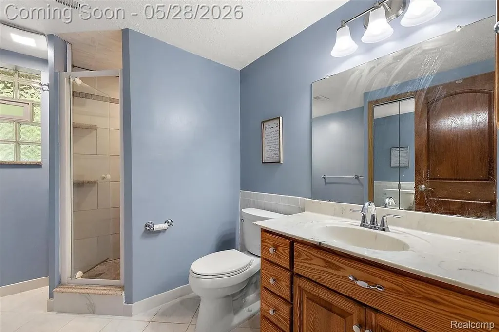 25136 Westmoreland Drive Farmington Hills City MI 48336