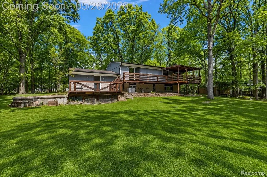 25136 Westmoreland Drive Farmington Hills City MI 48336