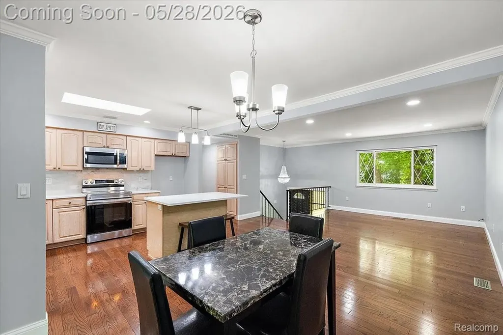 25136 Westmoreland Drive Farmington Hills City MI 48336