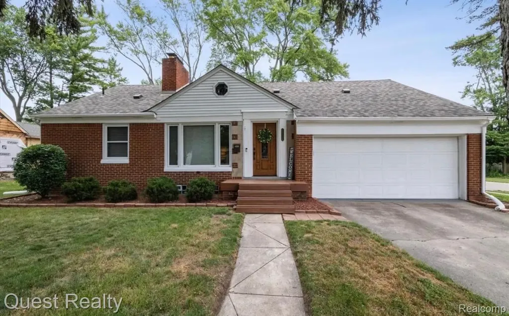 22716 Floral Street Farmington City MI 48336