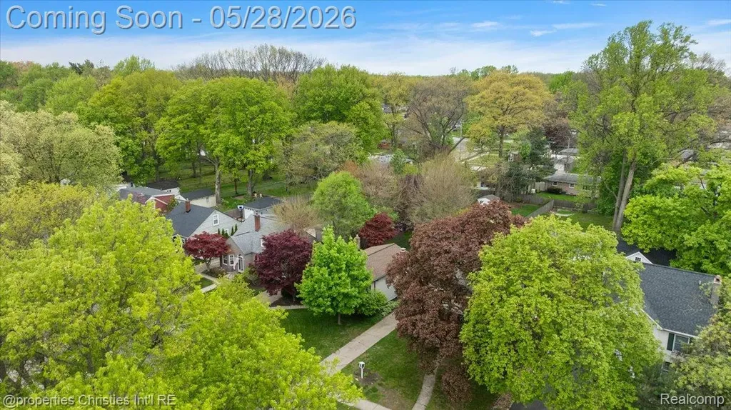 612 Royal Avenue Royal Oak City MI 48073