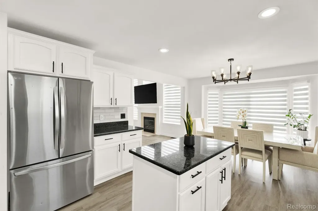 21196 Oak Ridge Drive Clinton Charter Township MI 48036