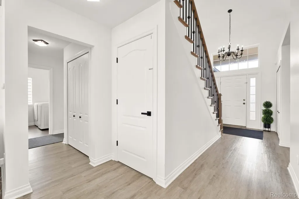 21196 Oak Ridge Drive Clinton Charter Township MI 48036