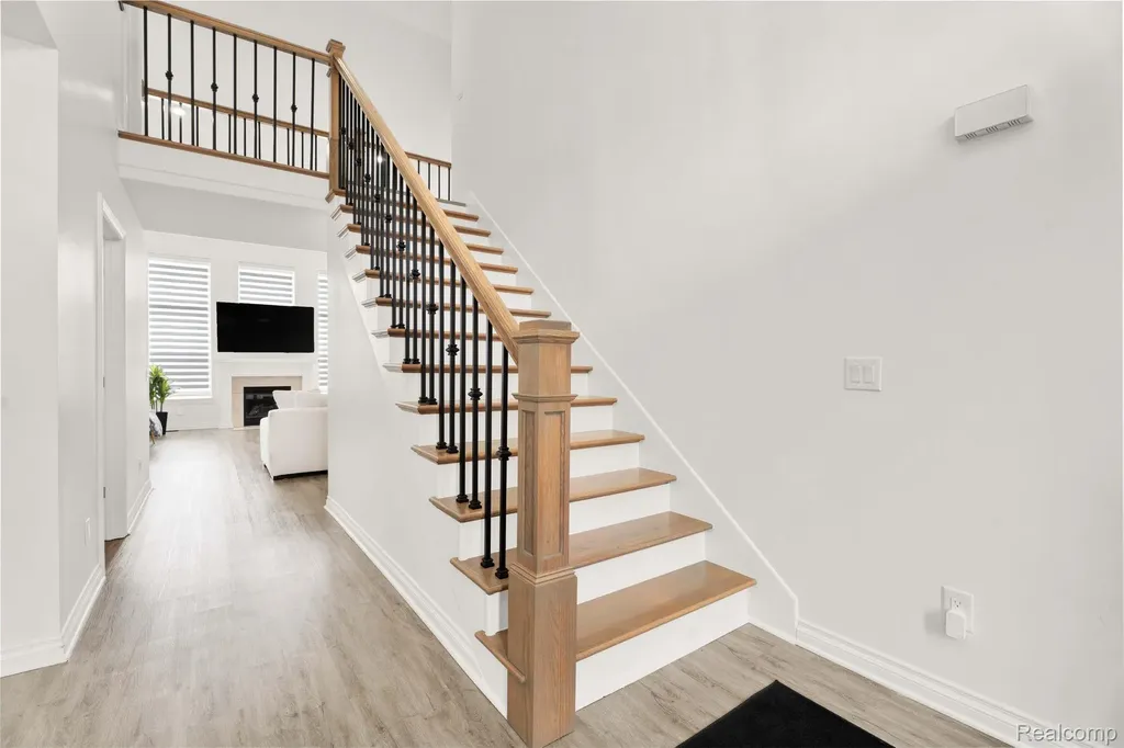 21196 Oak Ridge Drive Clinton Charter Township MI 48036
