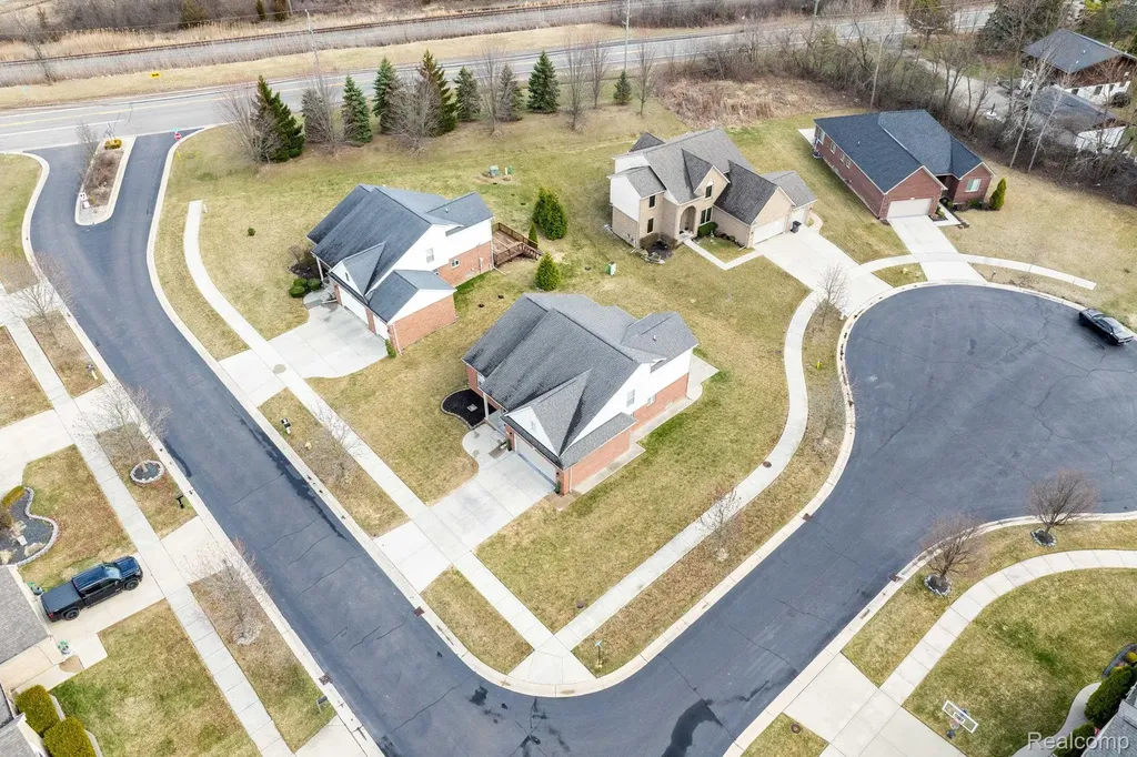 21196 Oak Ridge Drive Clinton Charter Township MI 48036