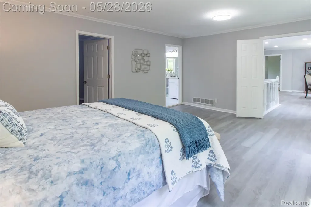 6910 Leytonstone Boulevard West Bloomfield Charter Township MI 48322