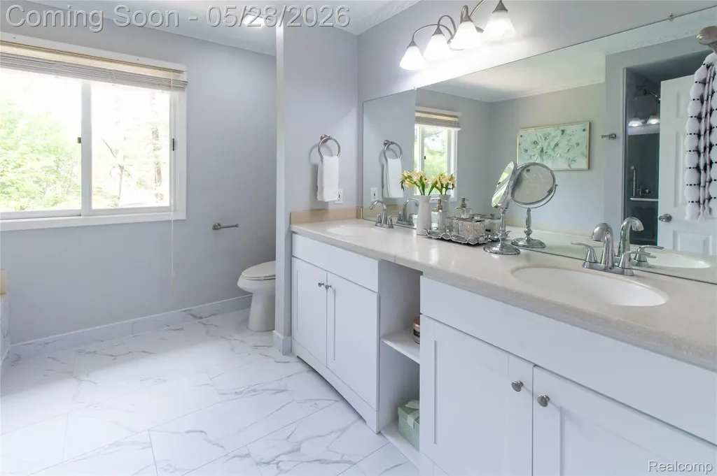 6910 Leytonstone Boulevard West Bloomfield Charter Township MI 48322