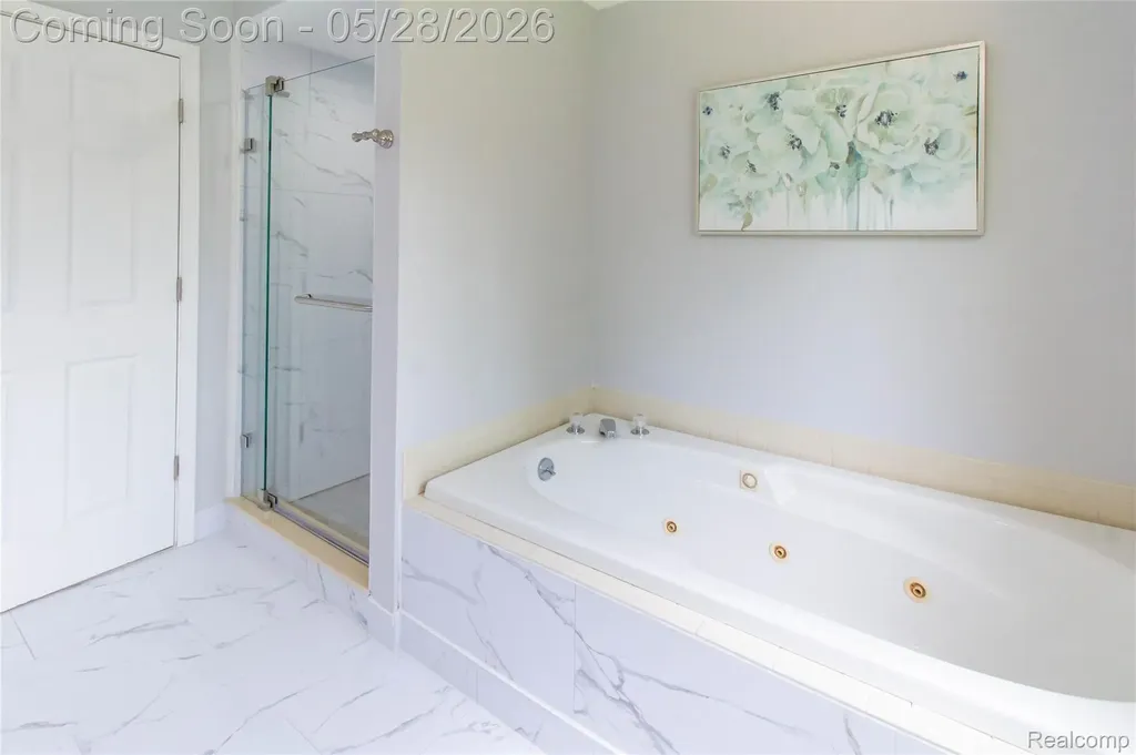 6910 Leytonstone Boulevard West Bloomfield Charter Township MI 48322
