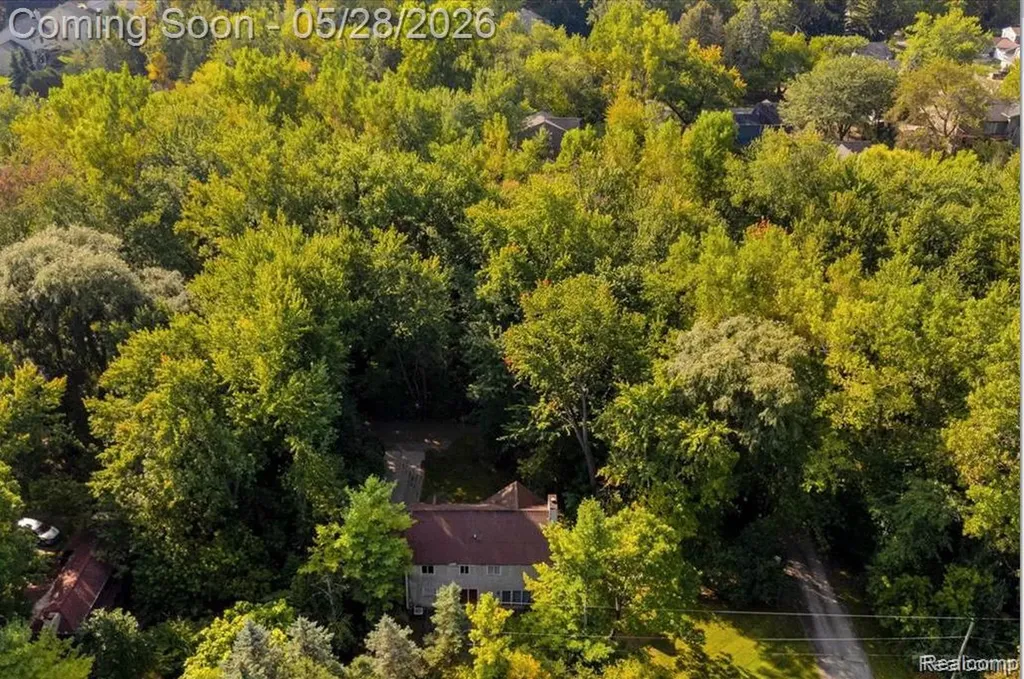 6910 Leytonstone Boulevard West Bloomfield Charter Township MI 48322