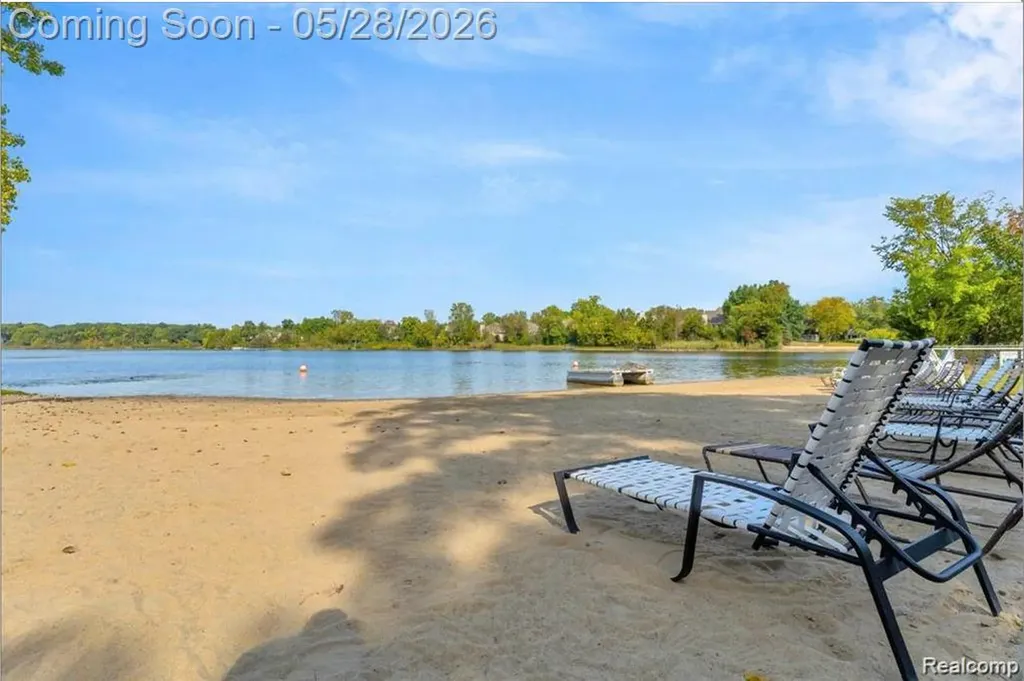 6910 Leytonstone Boulevard West Bloomfield Charter Township MI 48322
