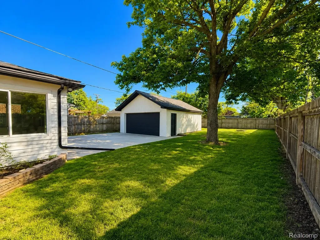 20020 Shady Lane Avenue St. Clair Shores City MI 48080