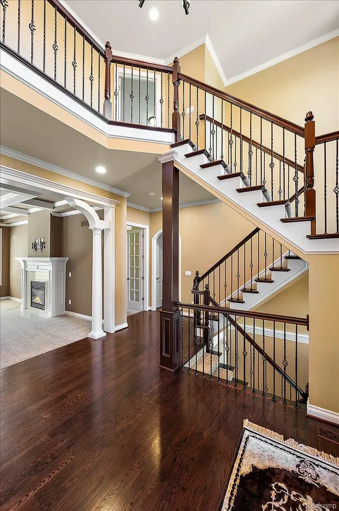 2885 Ambleside Court Oakland Charter Township MI 48306