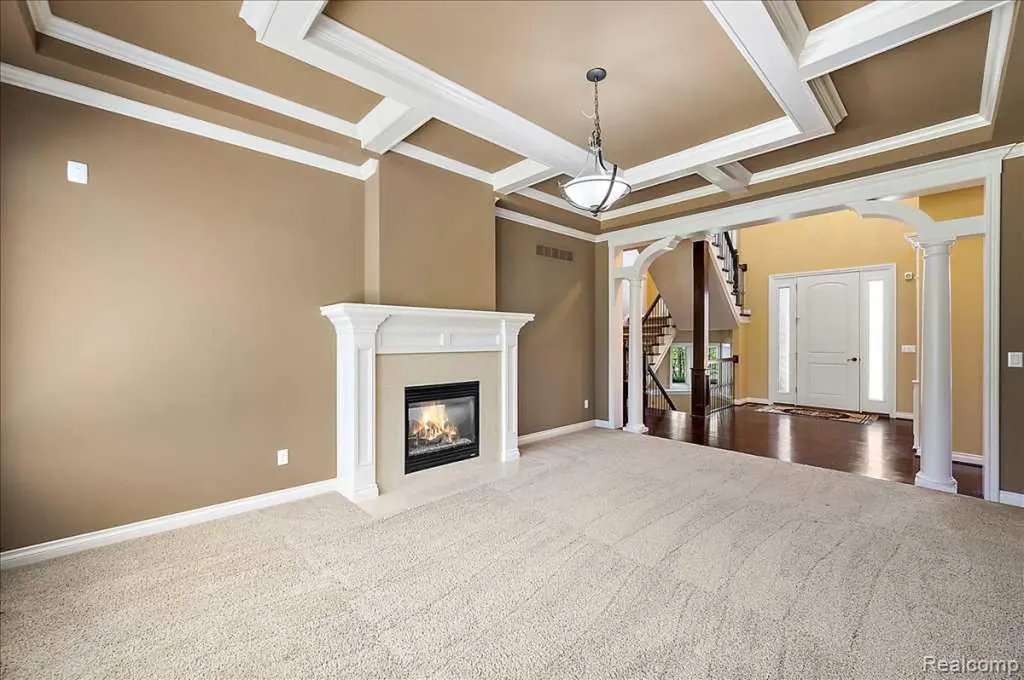 2885 Ambleside Court Oakland Charter Township MI 48306