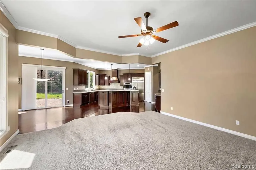 2885 Ambleside Court Oakland Charter Township MI 48306