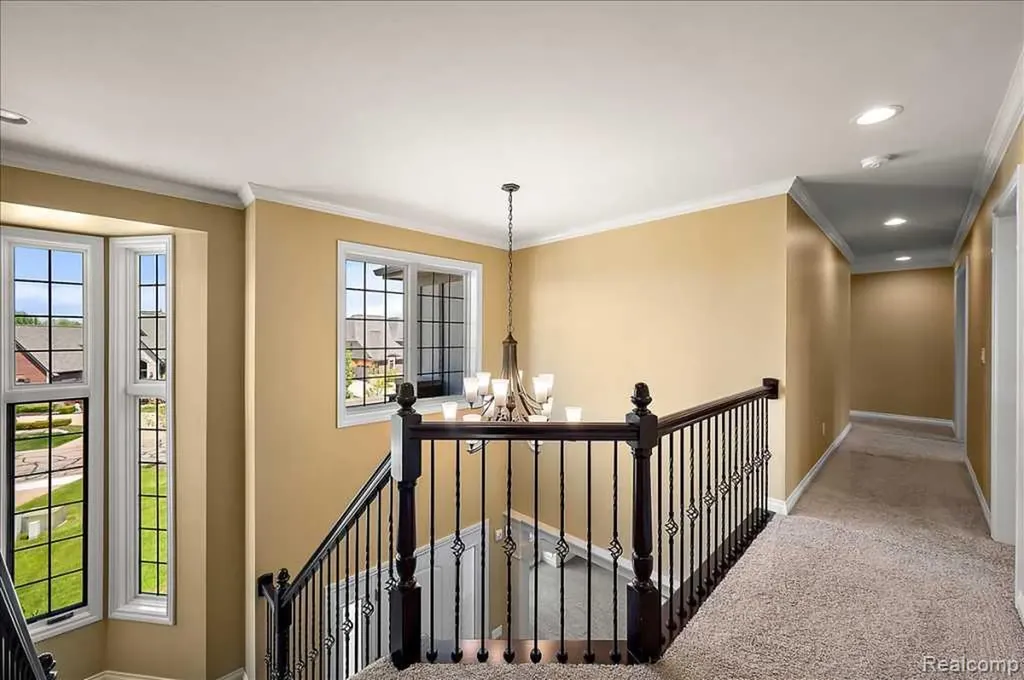 2885 Ambleside Court Oakland Charter Township MI 48306