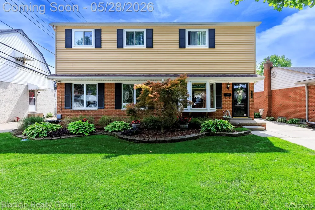 430 N Batchewana Street Clawson City MI 48017
