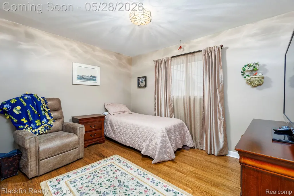 430 N Batchewana Street Clawson City MI 48017