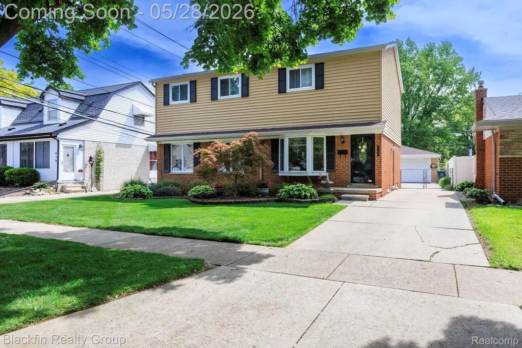 430 N Batchewana Street Clawson City MI 48017