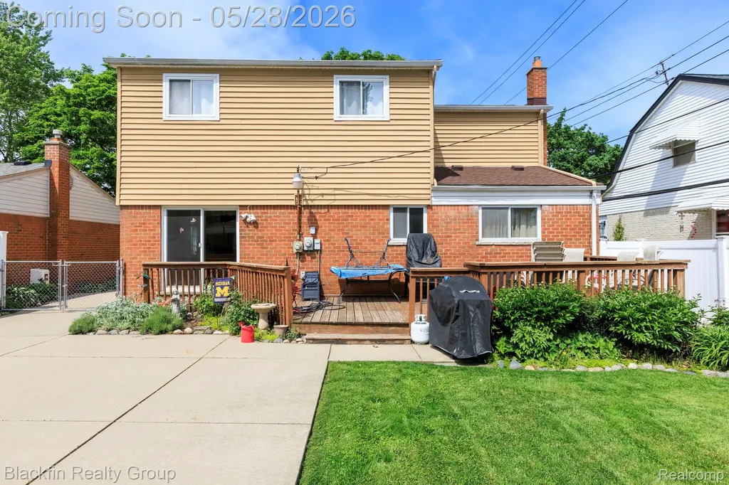 430 N Batchewana Street Clawson City MI 48017