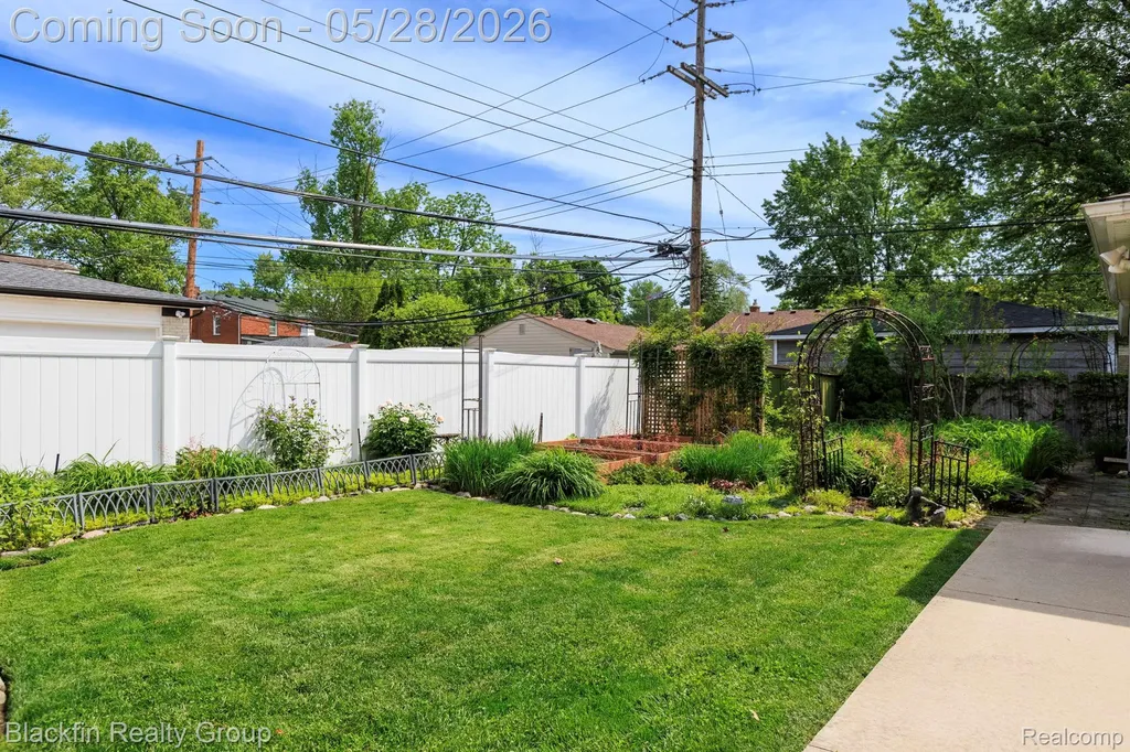430 N Batchewana Street Clawson City MI 48017