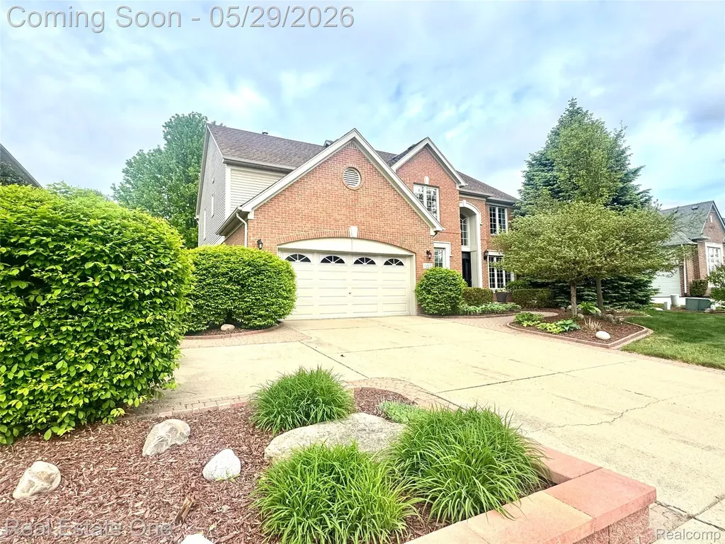 1215 Letica Drive Rochester City MI 48307