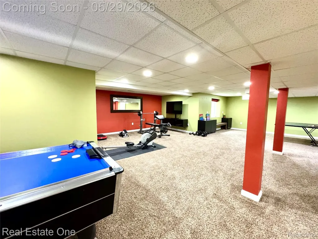 1215 Letica Drive Rochester City MI 48307
