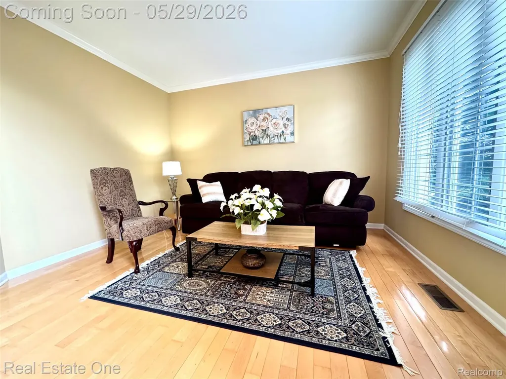 1215 Letica Drive Rochester City MI 48307