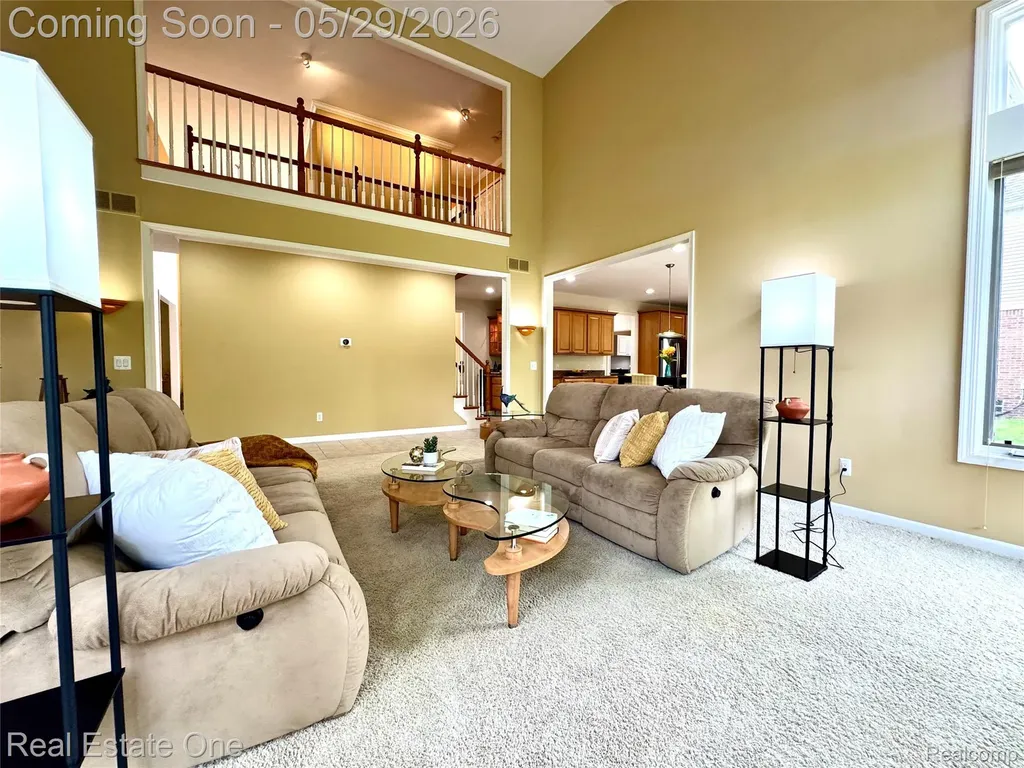 1215 Letica Drive Rochester City MI 48307