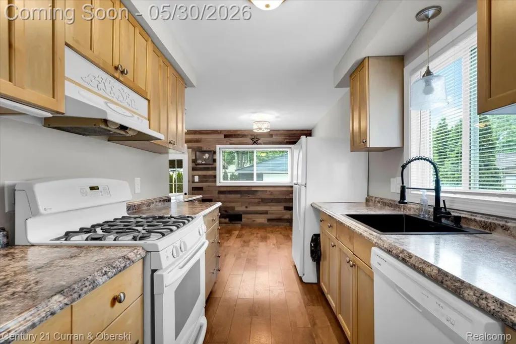32228 Melton Street Westland City MI 48186