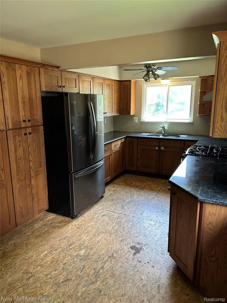 895 Garner N Milford Charter Township MI 48380
