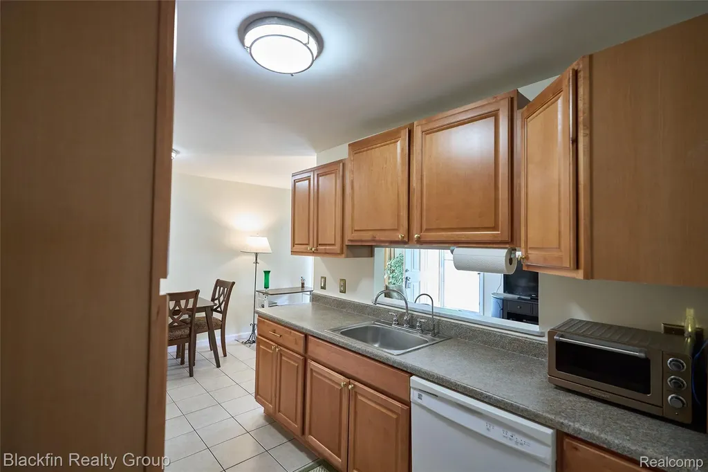 22625 Martin Road St. Clair Shores City MI 48081