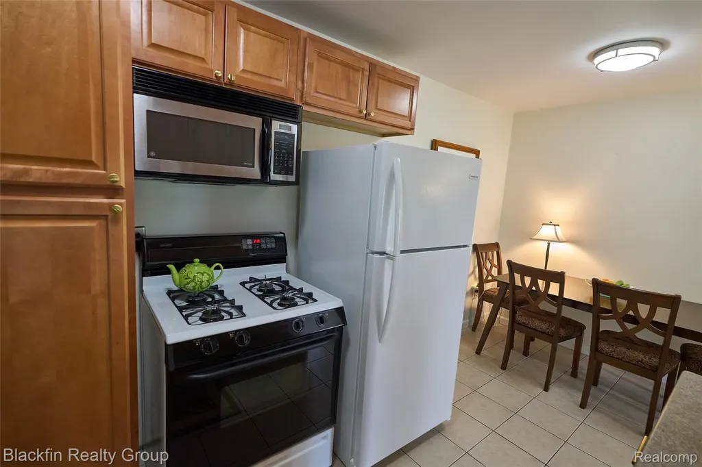 22625 Martin Road St. Clair Shores City MI 48081