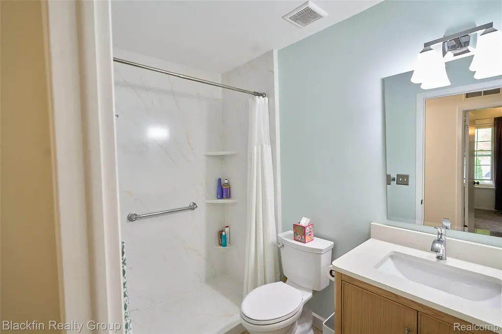 22625 Martin Road St. Clair Shores City MI 48081