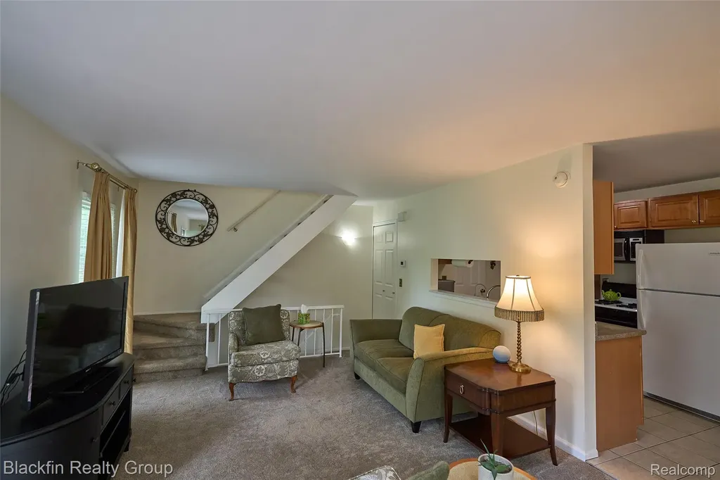 22625 Martin Road St. Clair Shores City MI 48081